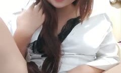 颜值不错妹mei子衬衣道具自[zi]慰秀 床上紫色跳蛋震动逼逼自摸呻吟娇喘诱人 很是诱惑喜欢不要错过