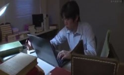 [中文字幕]HOMA-070 中年のおじさま好きな文系美.女に学内監禁されて