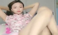 骚/女JAV看片！【丝袜控】肉丝高跟鞋跳蛋塞逼自[zi]慰，跑步机上扭动屁股拉扯跳蛋，很是诱惑喜欢不要错过