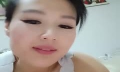 骚熟/女JAV看片！【四川波多】跳蛋自[zi]慰黄瓜抽[chou]插，黑丝开裆跳蛋拉扯淫语骚话呻吟，很是诱惑喜欢不要错过