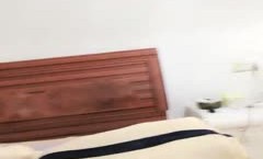 颜值不错短发妹mei子跳蛋自[zi]慰开裆肉丝翘屁股拉扯跳蛋摆弄各种姿势掰穴特写非常诱人