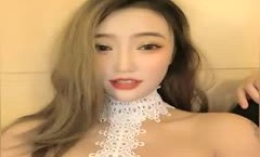 妖艳妹mei子JAV看片！【人间水蜜桃】和闺蜜一起玩双shuang飞，大黑牛震动口口上位骑乘猛🔞操cao，很是诱惑喜欢不要错过