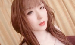 连叫床也是娃娃音 太动听了，还有一双大长美.腿，丝袜美.腿，极品尤物中的极品