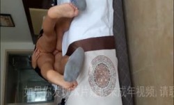 大白天应约去酒jiu店🔞操cao熟熟，她说只有在酒jiu店才敢大声叫