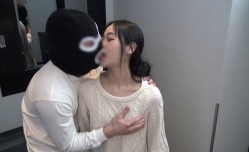 FC2PPV-4396685 フッ軽＆ノリの良い18歳スタイル抜群の関西。オナニーよりも男のチンポで性欲発散！