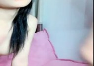 人气榜第一19岁超人气萝luo莉小美.女主播JAV看片！【性欲炮.女】跟大表哥乱乱大战，丝袜道具双洞齐插，淫水超多小[xiao]穴湿得一塌糊涂